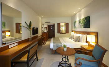 Woodlands Hotel And Resort