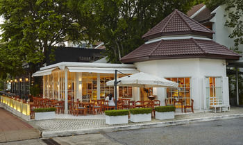 Woodlands Hotel And Resort
