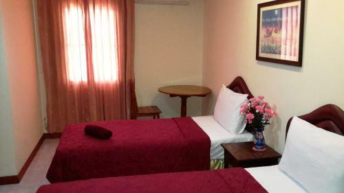 Hostal The Britannia