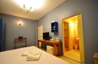 Hotel Baanrajdamnern Hua Hin