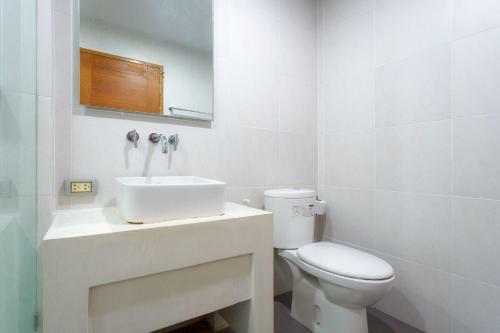 Apartamento Baan Sansuk Beachfront Condominium