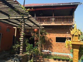 Hostal Baan Are Gong Riverside Homestay