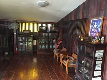 Hostal Baan Are Gong Riverside Homestay