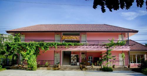 Hotel Nam Talay Resort