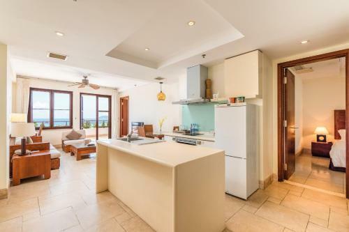 Hotel Aegean Boutique Suites Resort Sanya