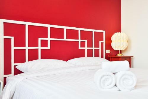 Hostal The Rommanee Classic Guesthouse