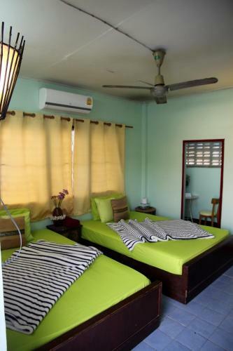 Hostal Coffee In Narrow Guesthouse