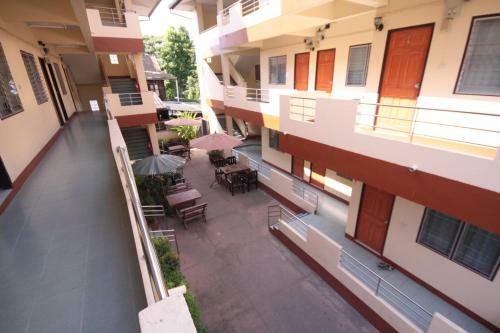 Hostal Thana Hotel & Guest House