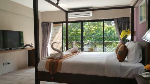 Big Tree Boutique Hotel