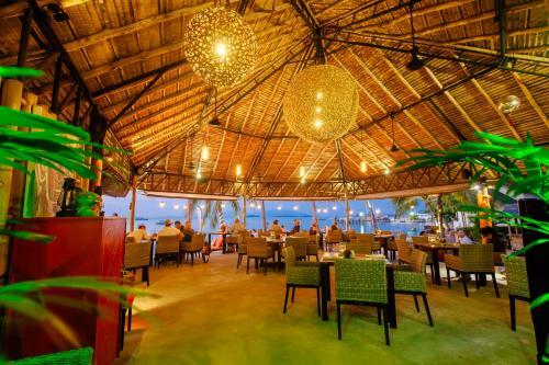 Hotel Secret Garden Beach Resort