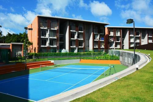 Replay Bangrak Beach Studio Apartment