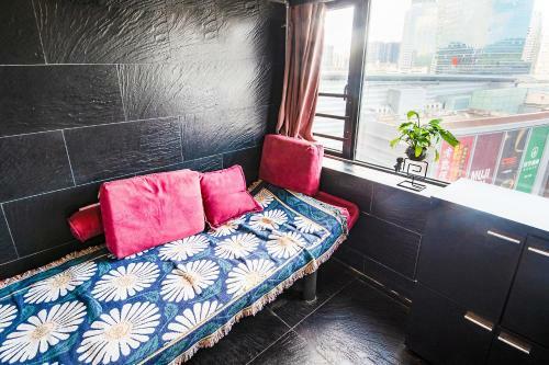 Shenzhen Style Apartment