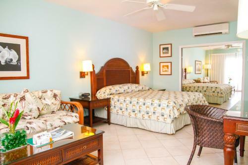 Trade Winds Hotel