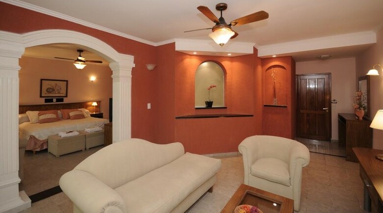 Orquideas Palace Hotel & Caba�as