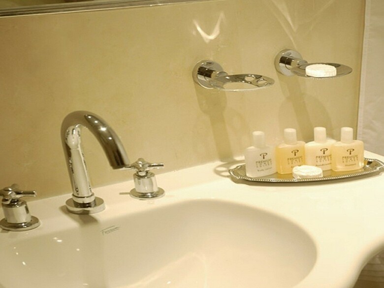 Aparthotel Premium Tower Suites Medonza