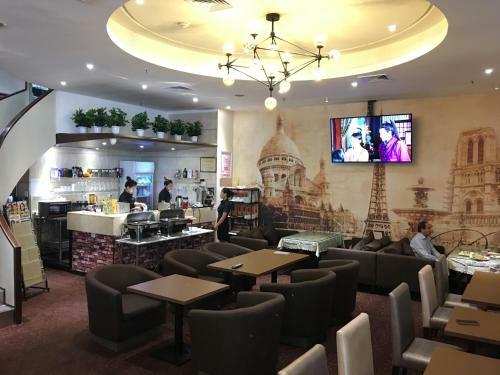 Shenzhen Kaili Hotel, Guomao Shopping Mall