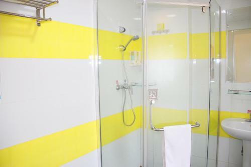 Hotel 7days Inn Shenzhen Shuibei Subway Station