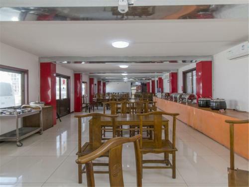169 Hotel