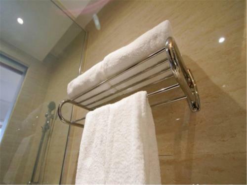 Vienna Hotel Songjiang Xin Qiao