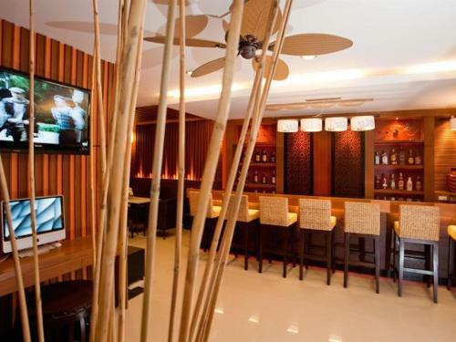 Hotel Deva Suites Patong