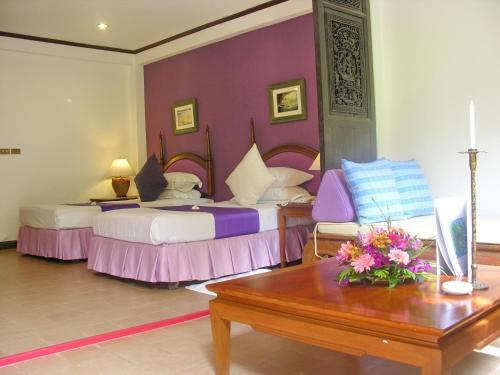Hotel White House Beach Resort And Spa