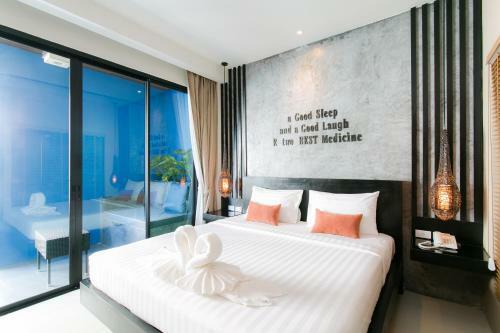 Hostal The House Patong