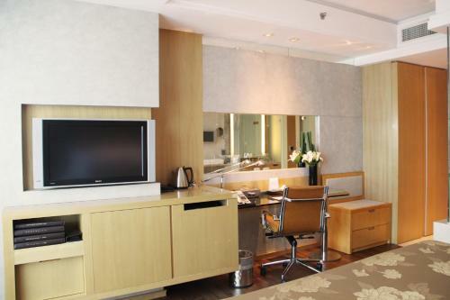 The Eton Hotel Shanghai