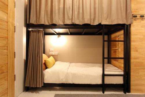Lupta Hostel Patong Hideaway