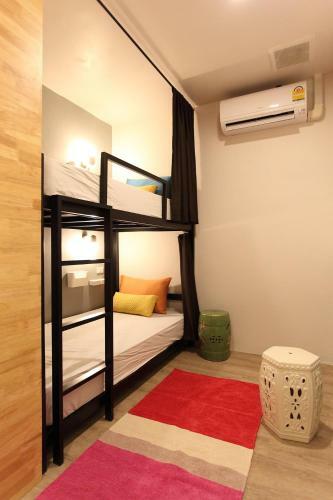 Lupta Hostel Patong Hideaway