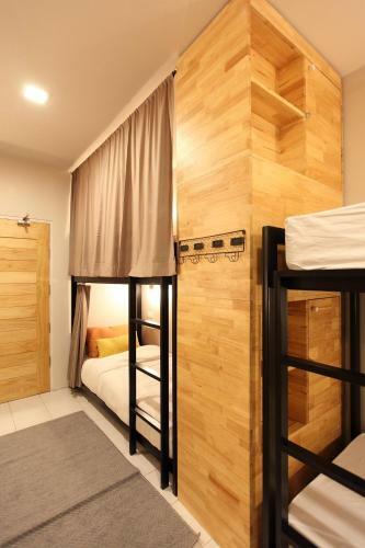 Lupta Hostel Patong Hideaway