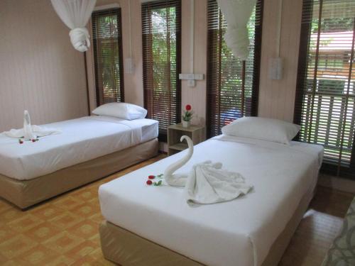 Hostal Khaosok Island Resort