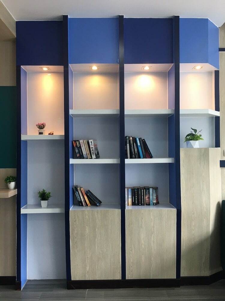 Hotel Studio Patong By Icheck Inn