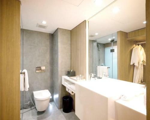 Hotel Ad Lib