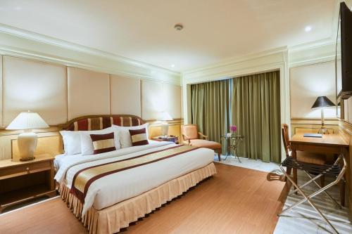 The Royal City Hotel