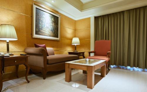 The Royal City Hotel