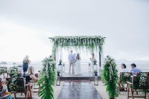 Hotel Tup Kaek Sunset Beach Resort-sha Plus