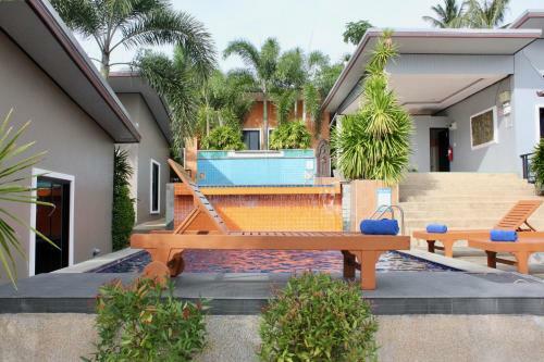 Hotel Naya Paradise Retreat