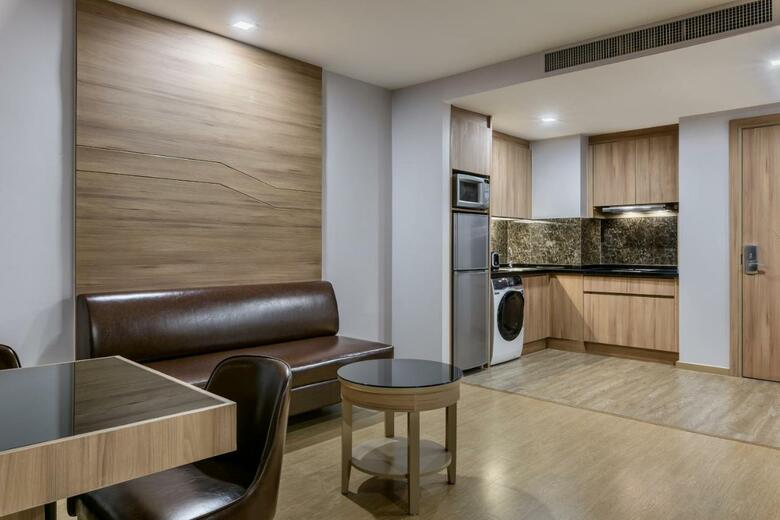 Hotel Adelphi Grande Sukhumvit By Compass Hospitality