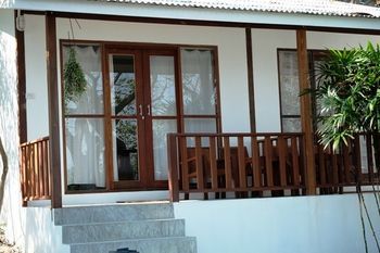 Sangthian Beach Resort