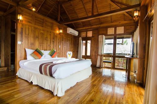 Hotel Phi Phi The Beach Resort