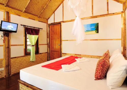Hotel Phuphaya Seaview Resort