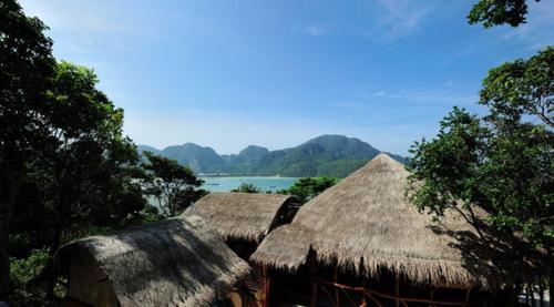 Hotel Phuphaya Seaview Resort