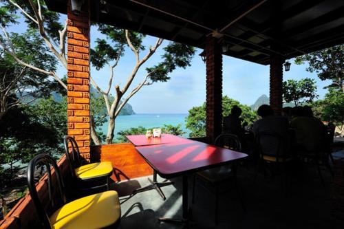 Hotel Phuphaya Seaview Resort