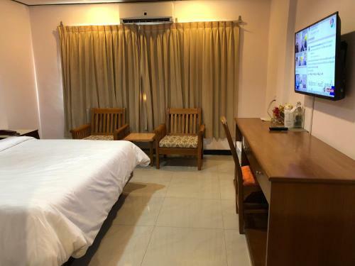 Hostal Bangkok Condotel