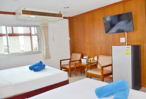 Hostal Bangkok Condotel