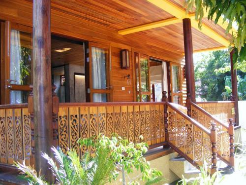 Baan Nana Villa