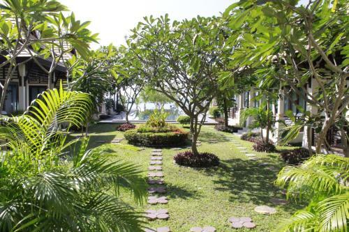 Hotel Poolsawat Villa