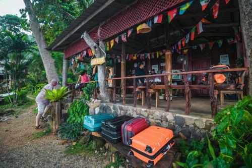 Hotel Phi Phi Sunset Bay Resort