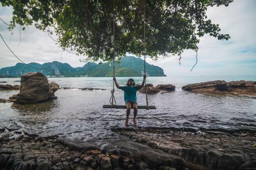 Hotel Phi Phi Sunset Bay Resort