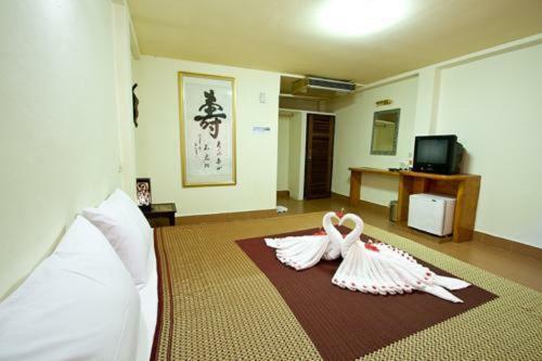 Hotel Samui Beach Resort